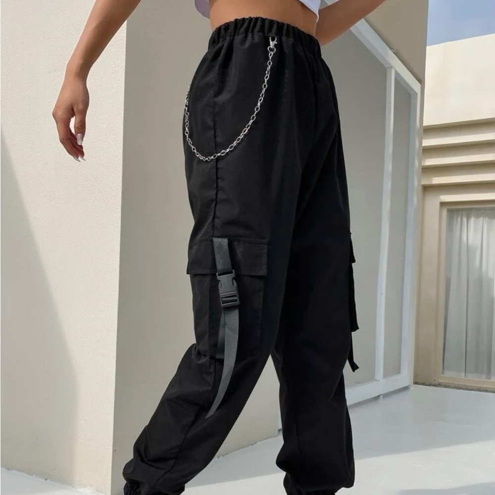 Flap Pocket Buckle Tape Cargo Pants w/Chain